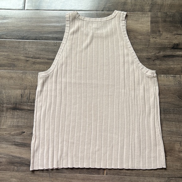 H&M Knit Top Size XL - Picture 2 of 5